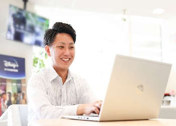 「全員で挑む」スタイル